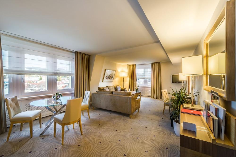 Lausanne Palace Esterno foto Suite