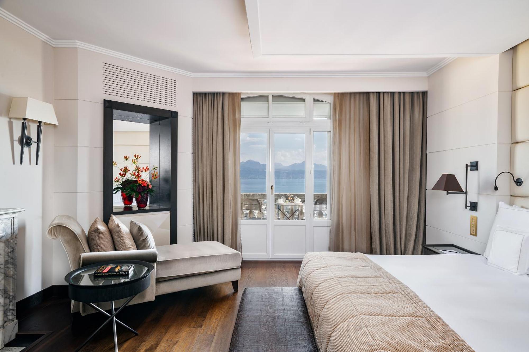Lausanne Palace Esterno foto A room at the hotel