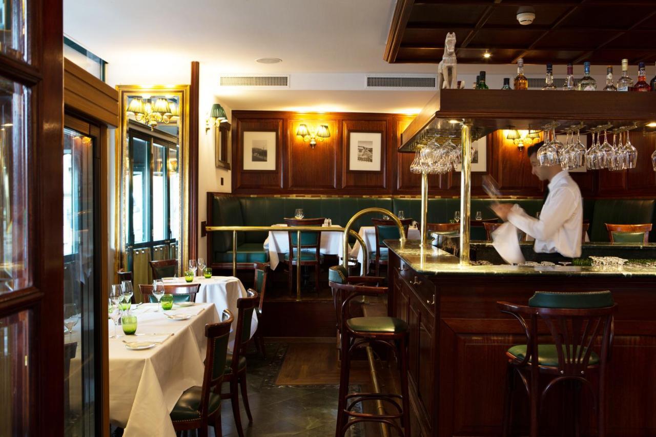 Lausanne Palace Esterno foto Interior of the restaurant